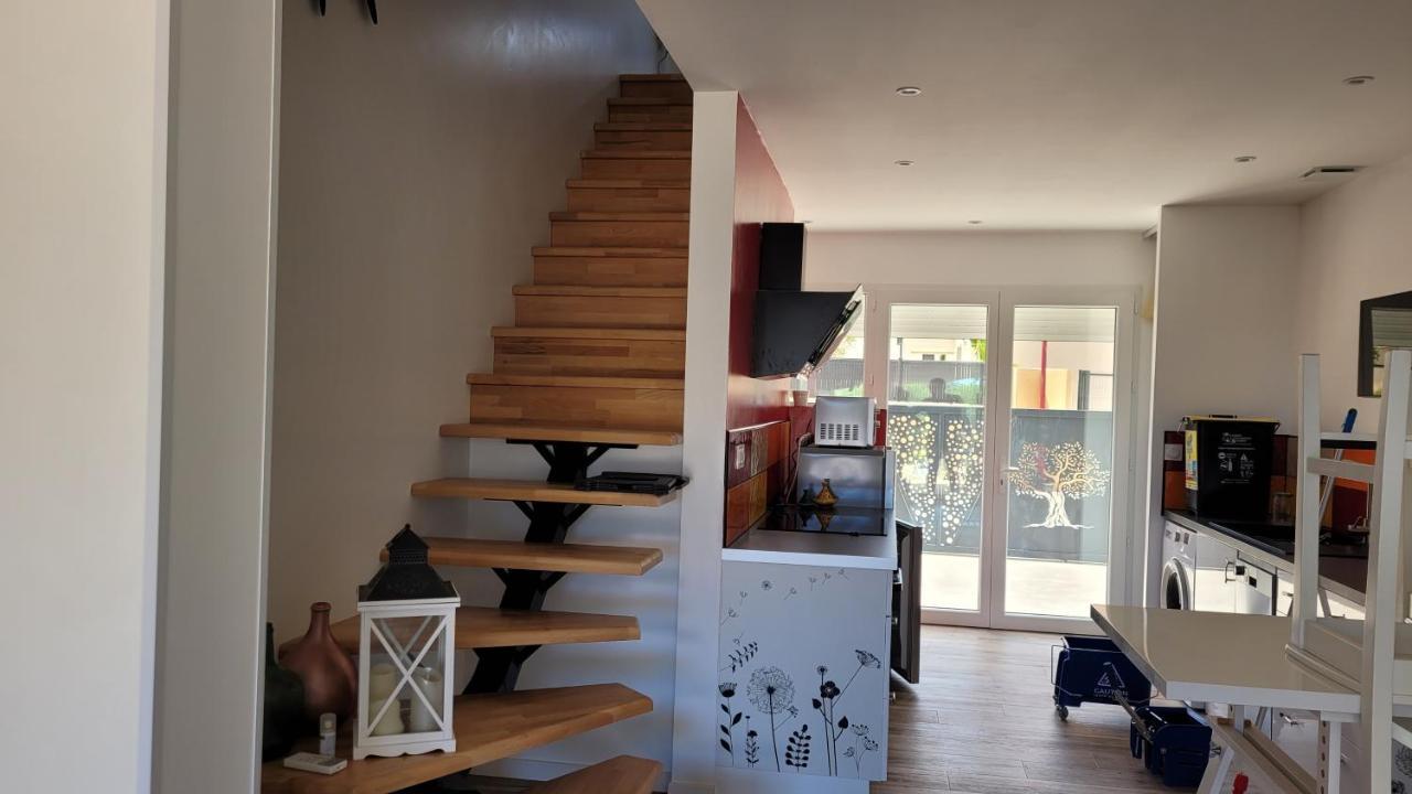Gite Du Soleil Maison Lumineuse Avec Terrasse Solarium Parking Prive Sorede Bagian luar foto